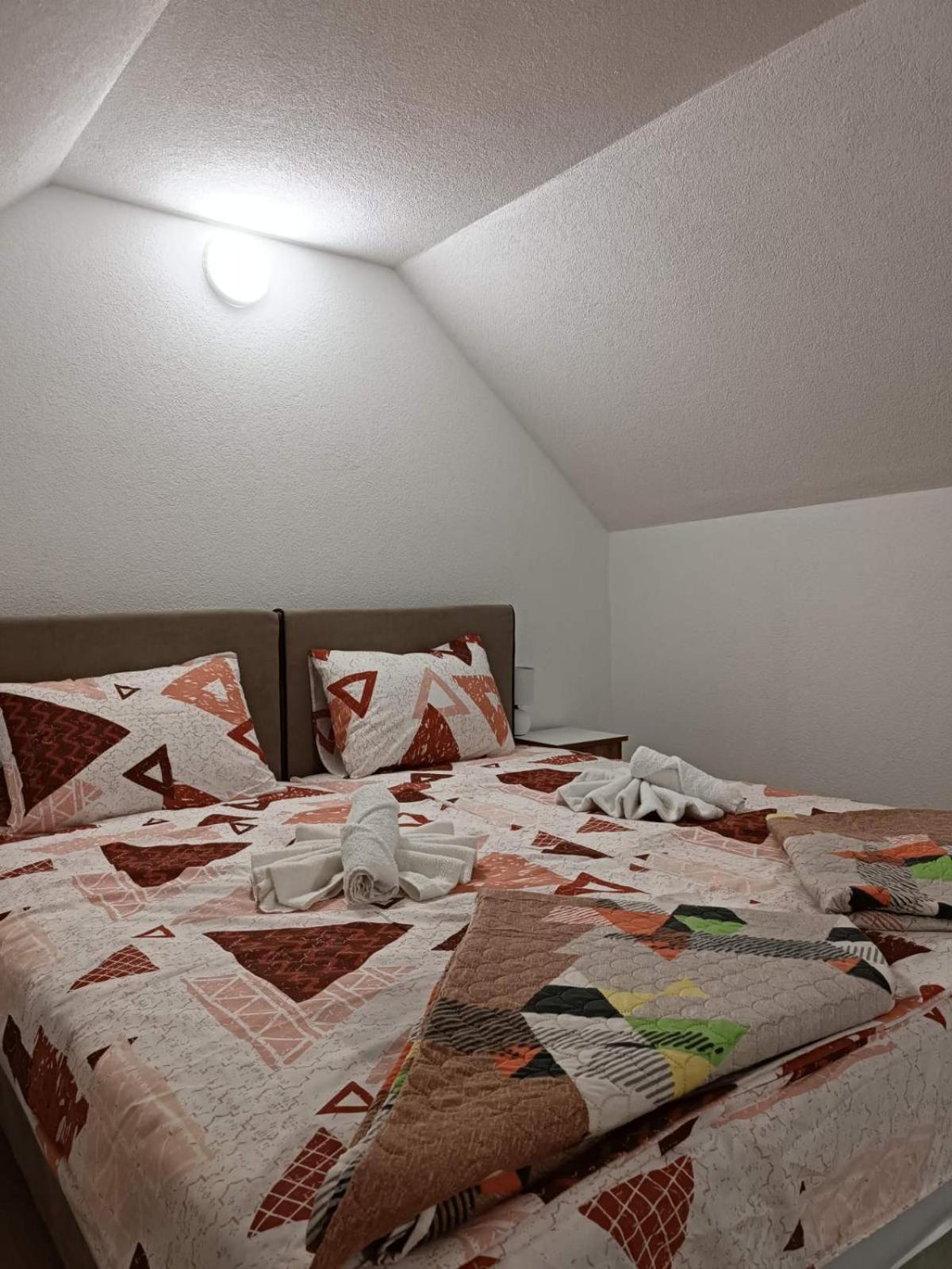 Apartmani Lena Plužine Camera foto